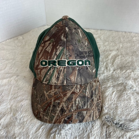 University Oregon Ducks UO Strapback Hat Baseball Cap Mossy Oak Blades Camo - Picture 10 of 10